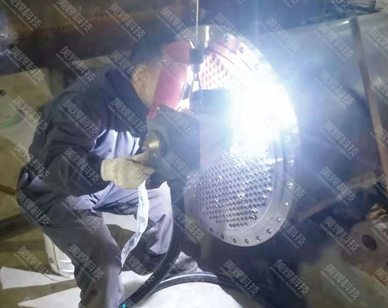 全位置管板焊接设备 管板焊机 应用于江苏省换热器行业项目(图1) 全位置管板焊接设备 管板焊机 应用于江苏省换热器行业项目(图1)