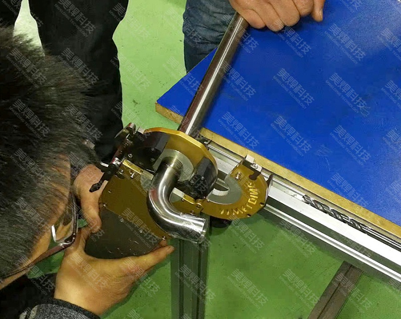 封闭式管管焊接设备应用于江苏南通制药行业项目(图2) 封闭式管管焊接设备应用于江苏南通制药行业项目(图2)