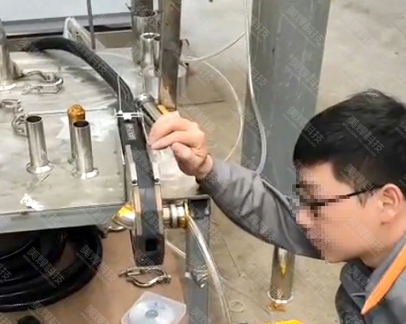 封闭式管管焊接设备应用于苏州食品行业设备项目(图1) 封闭式管管焊接设备应用于苏州食品行业设备项目(图1)