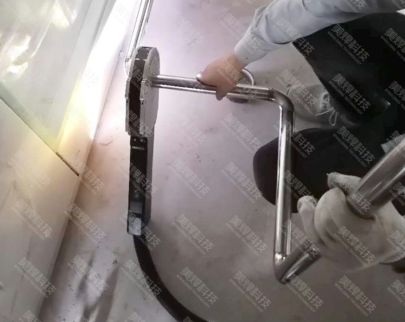 封闭式管管焊接设备应用于上海松江化妆品行业项目(图2) 封闭式管管焊接设备应用于上海松江化妆品行业项目(图2)