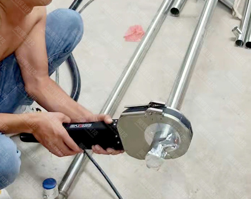 美焊MWF系列封闭式管管管焊机应用于湖北医药管道工程项目(图1) 美焊MWF系列封闭式管管管焊机应用于湖北医药管道工程项目(图1)