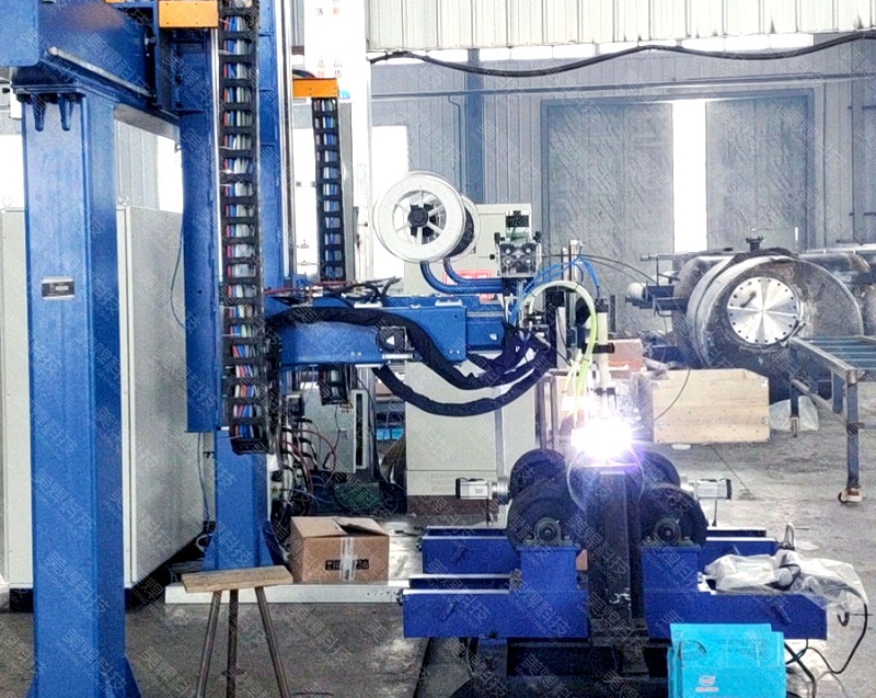 美焊MWDZ系列边梁式纵环一体式焊机应用于吉林能源化工行业项目(图2)