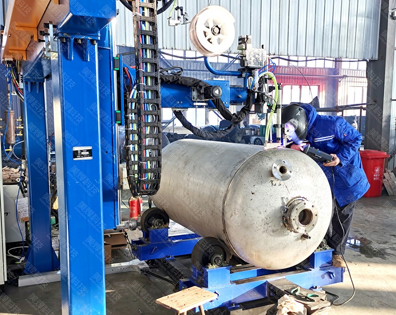 美焊MWDZ系列边梁式纵环一体式焊机应用于吉林能源化工行业项目(图4)