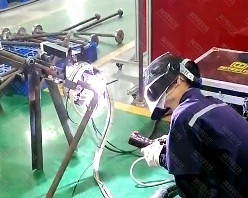 MWG系列开放式管道自动焊机应用于陕西石油化工行业项目(图2) MWG系列开放式管道自动焊机应用于陕西石油化工行业项目(图2)