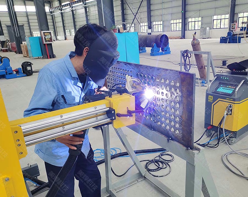 管板自动焊机 管板焊机 应用于湖北石油化工行业项目(图1)