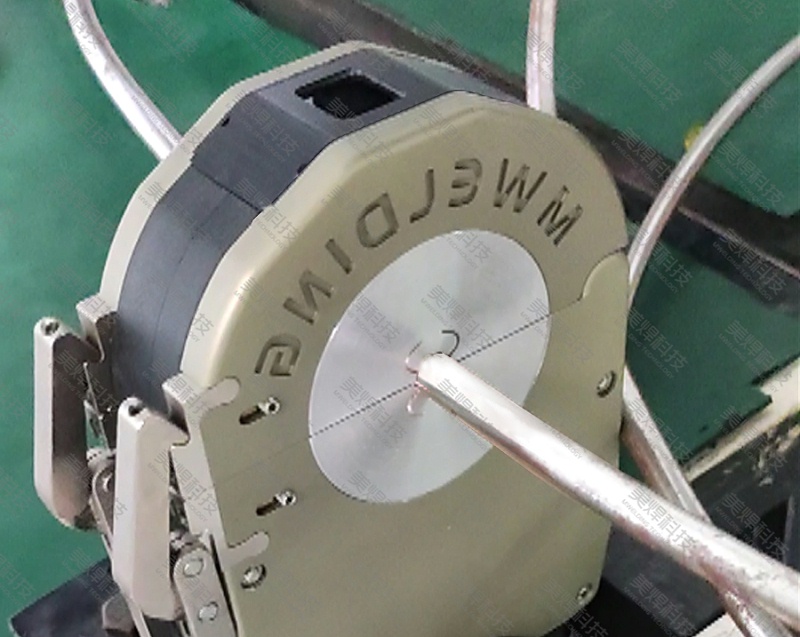 封闭式不锈钢管道焊接设备应用于不锈钢细长管路焊接(图2) afda49631d0a420f8448b7297bb9781b_4.jpg