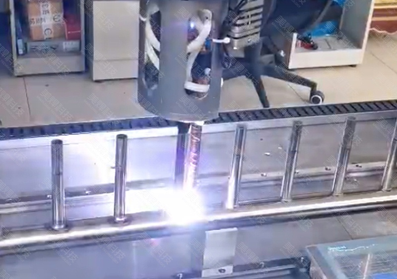 换热器行业集水器、分水器管道自动焊接方法(图2) 3f5506de930446bf90440e1a52108c42_2 (1).jpg