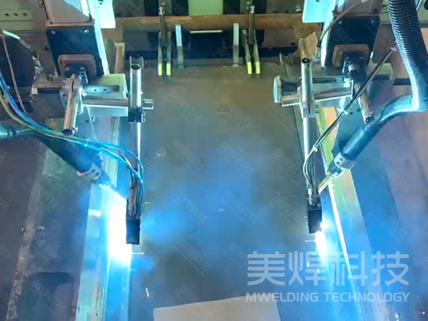 自动化焊接专机、焊接机器人怎么选?(图2) c6fe332ceab54d139669a75e9b57aac1_4.png