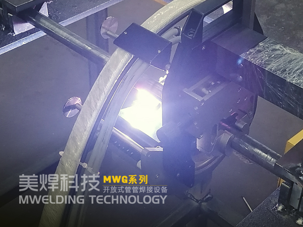 细碳钢管自动焊接_钢管全自动焊接机(图2)